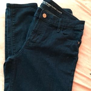 Women’s Old Navy size 10 Super Skinny jeans